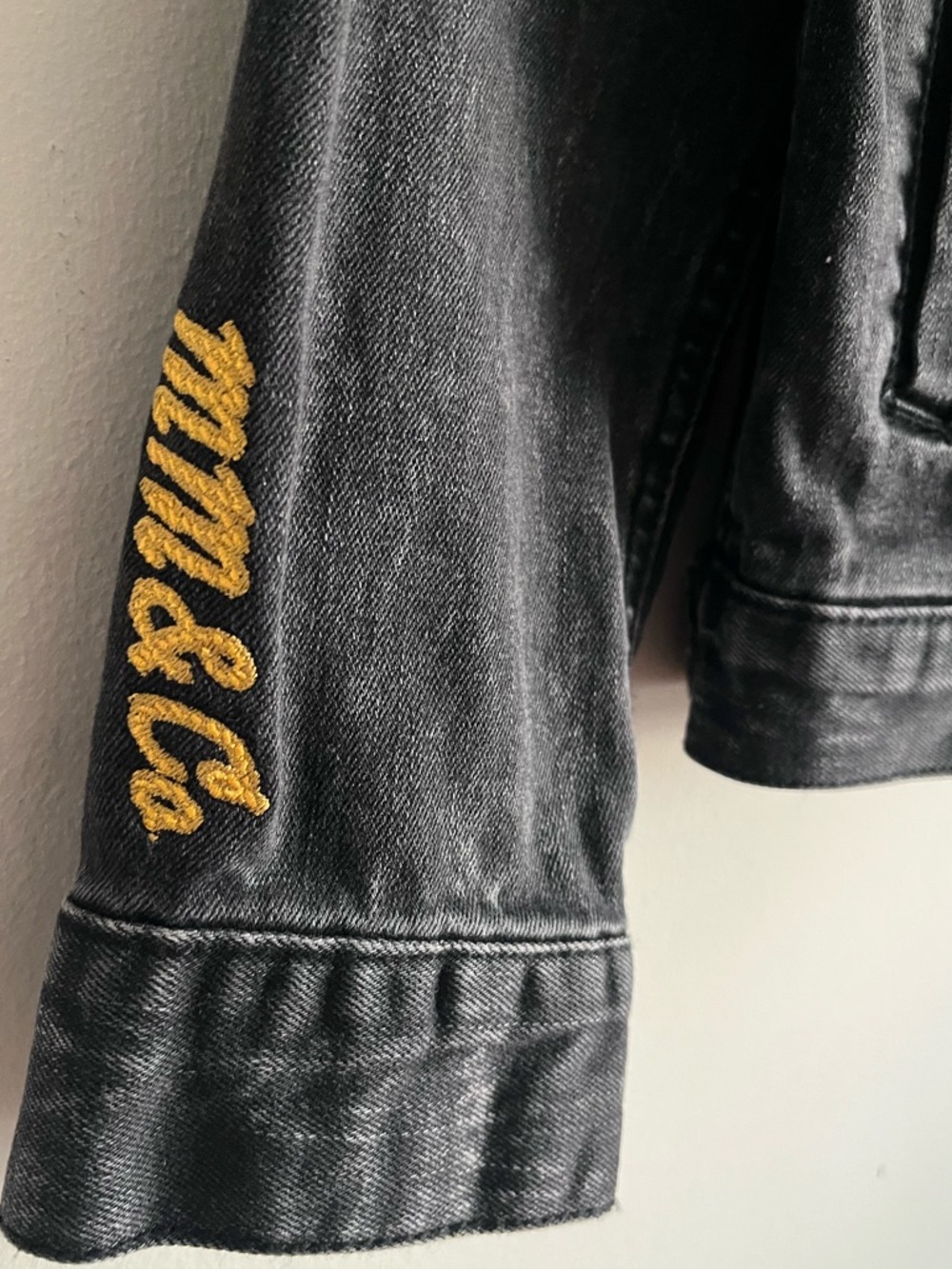 Mikey’s Regular Fit Denim Trucker Jacket - M - Picture 4 of 8
